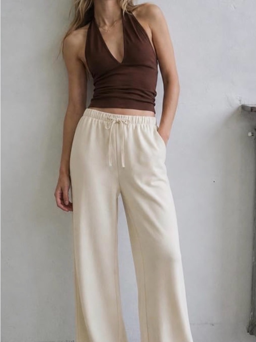 Women's High-Waist Wide Leg Pull-On Pants in Beige - Picture 2 of 8